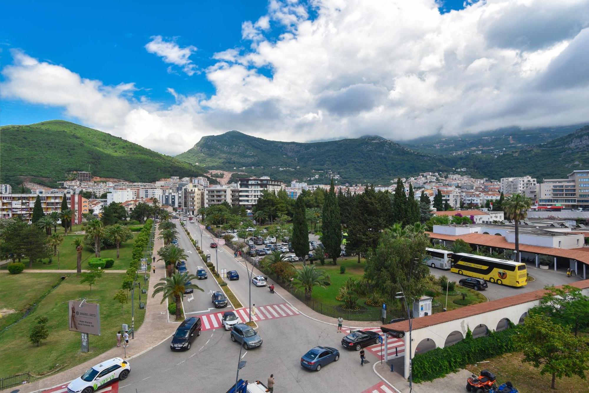 Apartments Menuet Budva Exteriér fotografie
